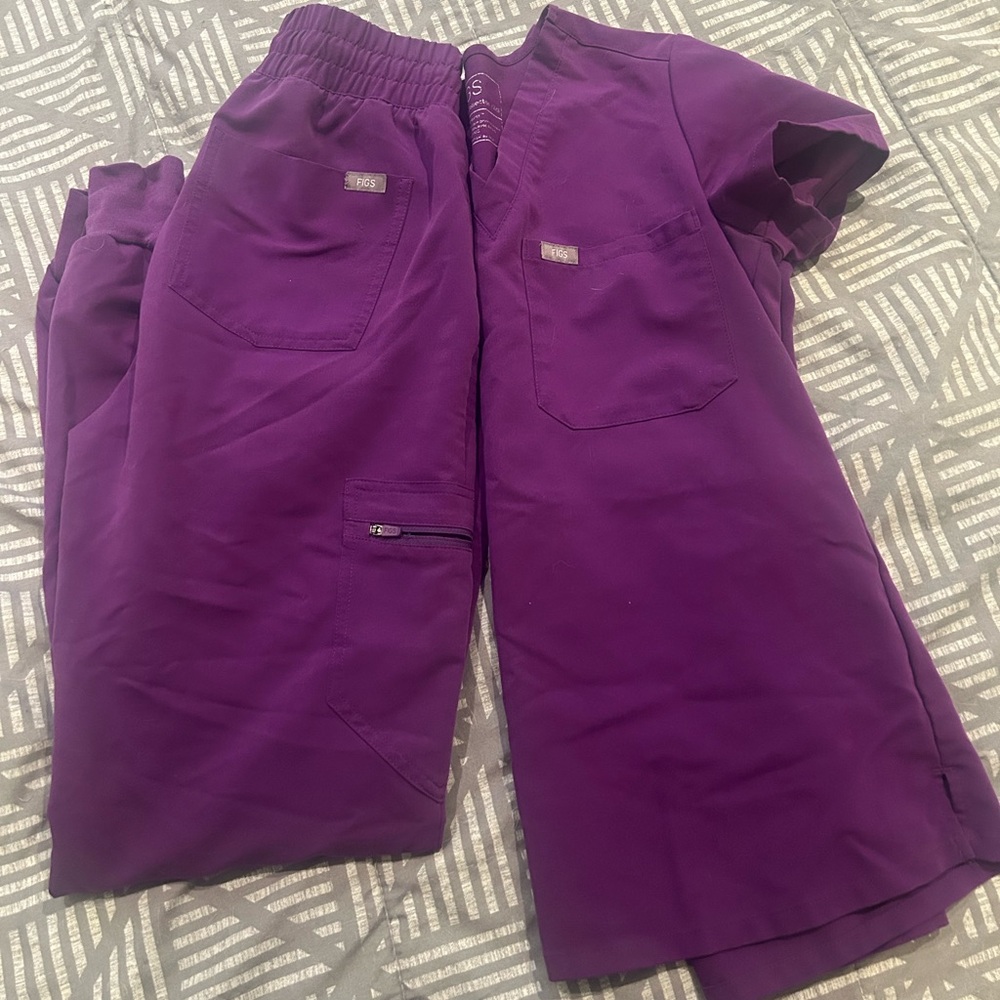 Figs scrubs